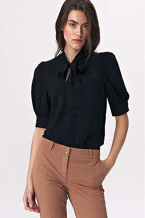 Nife - Elegancka czarna bluzka z wiązaniem na dekolcie