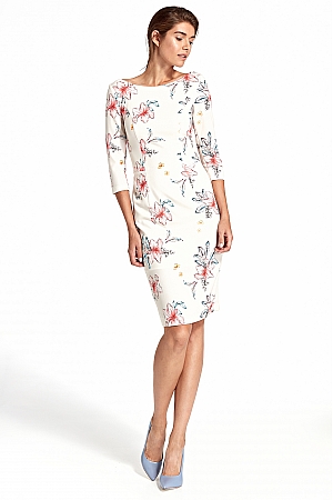 Nife - Sukienka z delikatnym wycięciem na plecach- kwiaty/ecru Nife - Sukienka z delikatnym wycięciem na plecach- kwiaty/ecru